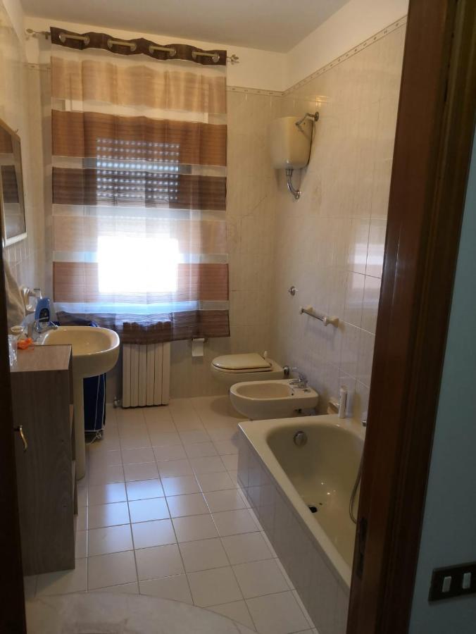 Case Vacanze Le Rose Campofelice Di Roccella Exterior photo